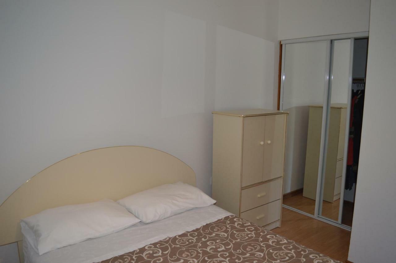 Apartments Charlie คิร์ก ภายนอก รูปภาพ