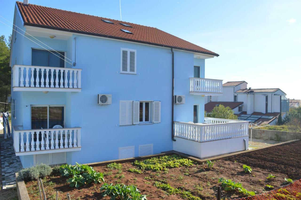 Apartments Charlie คิร์ก ภายนอก รูปภาพ
